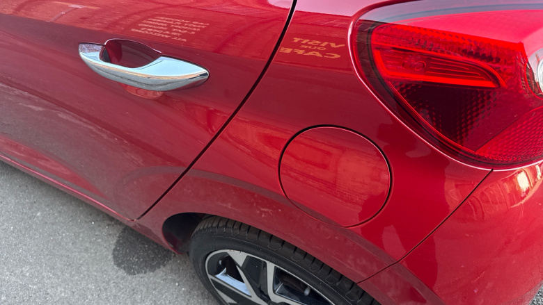 Hyundai i10 1.2 MPi Premium 5dr Auto Petrol Hatchback